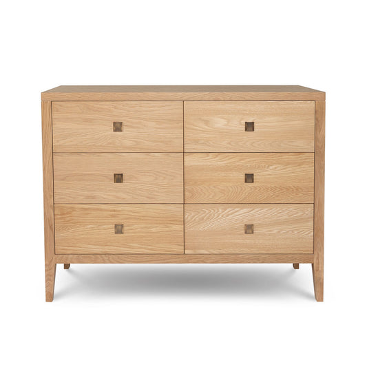 Wooden dresser with four drawers 